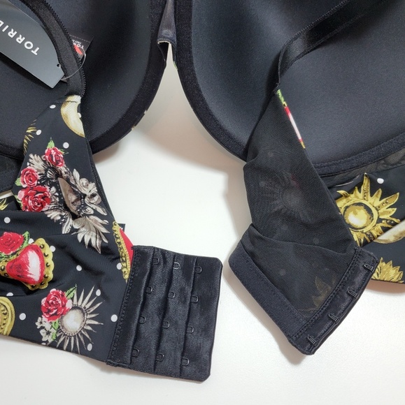 Last One! New Torrid Push Up Plunge Bra - Picture 4 of 7